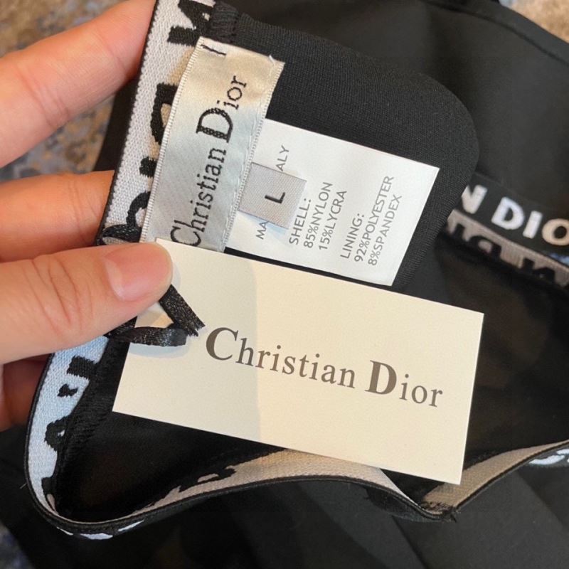 CHRISTIAN DIOR